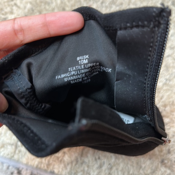 Steve Madden Brisk Block-Heel Sock Booties Size 10 NWOT - Picture 7 of 9